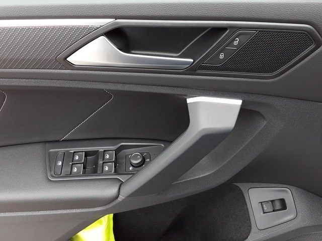 Fahrzeugabbildung Volkswagen Tiguan 2.0TDI DSG 4M R-Line PANO+AHK+STDHZ+++