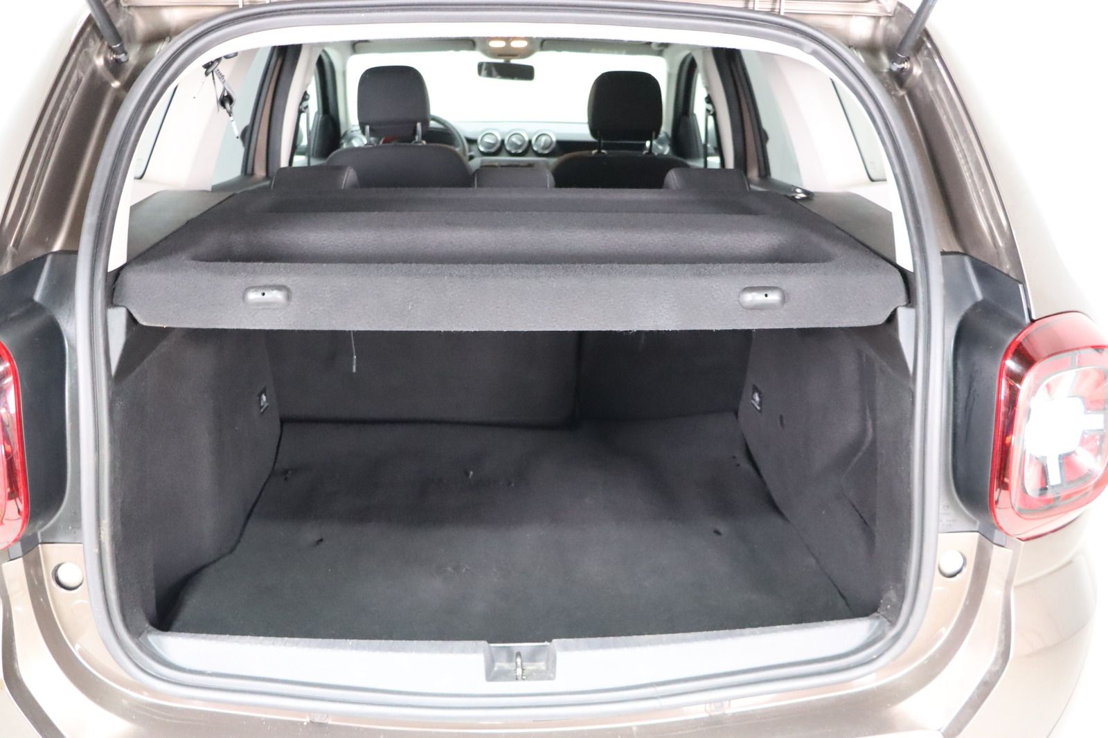 Fahrzeugabbildung Dacia Duster II 1.4 * 1. Hand * Navi * SHZ