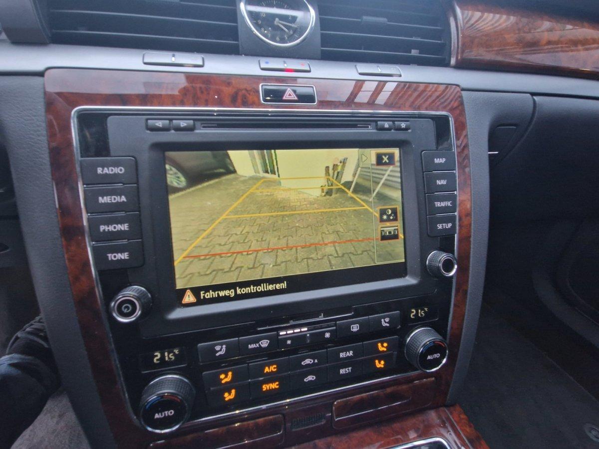 Volkswagen Phaeton V8  ACC Xenon Leder Kamera Dynaudio Stan
