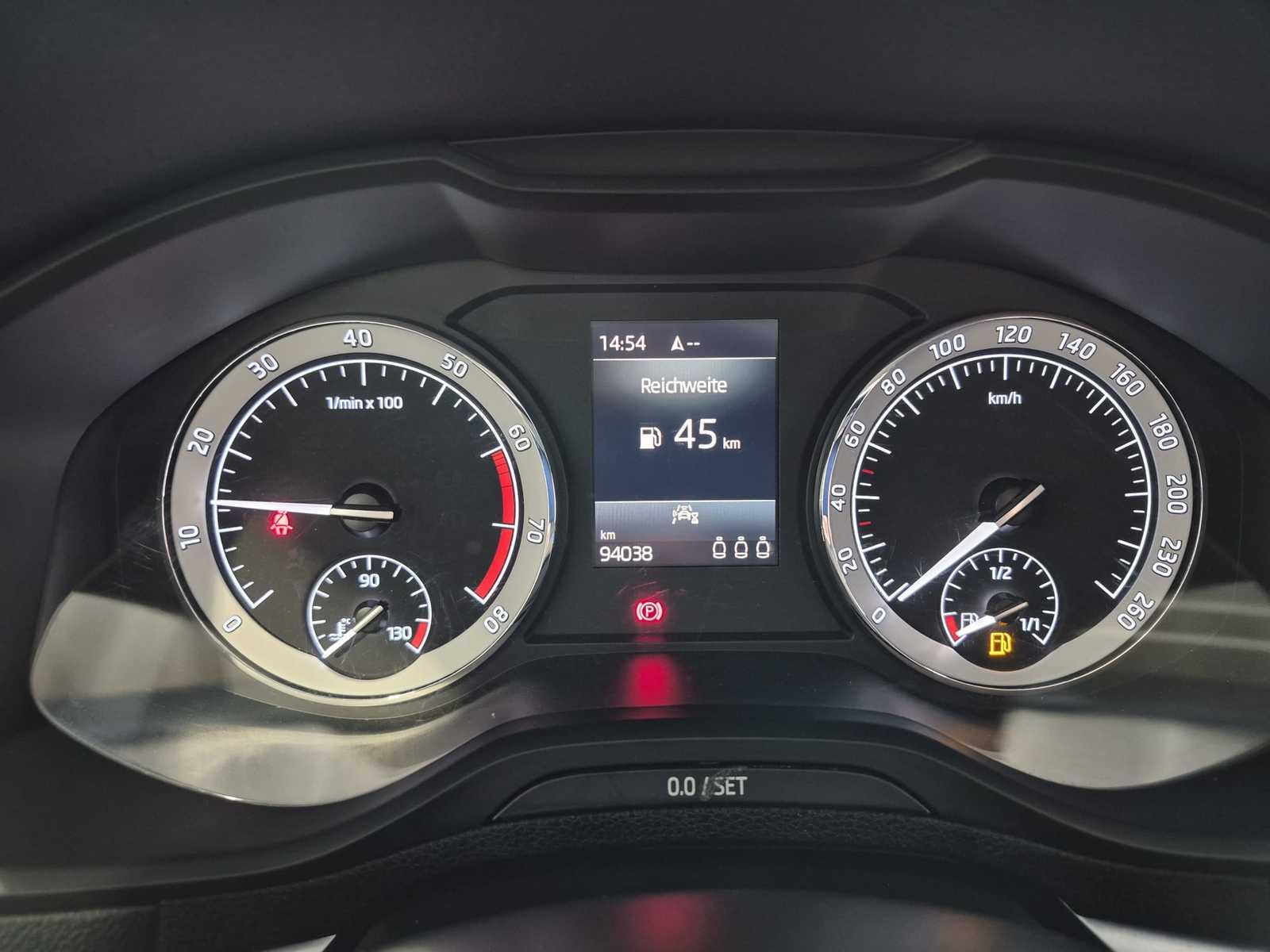 Skoda Karoq 1.0 TSI Clever  LED|Navi|Sitzhzg|Tempomat