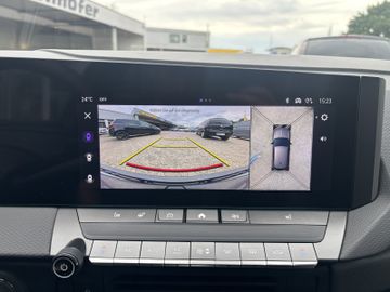 Bild 17 Opel Astra GS AT8/NAVI/SHZ+LHZ/PDC vo+hi+360Cam