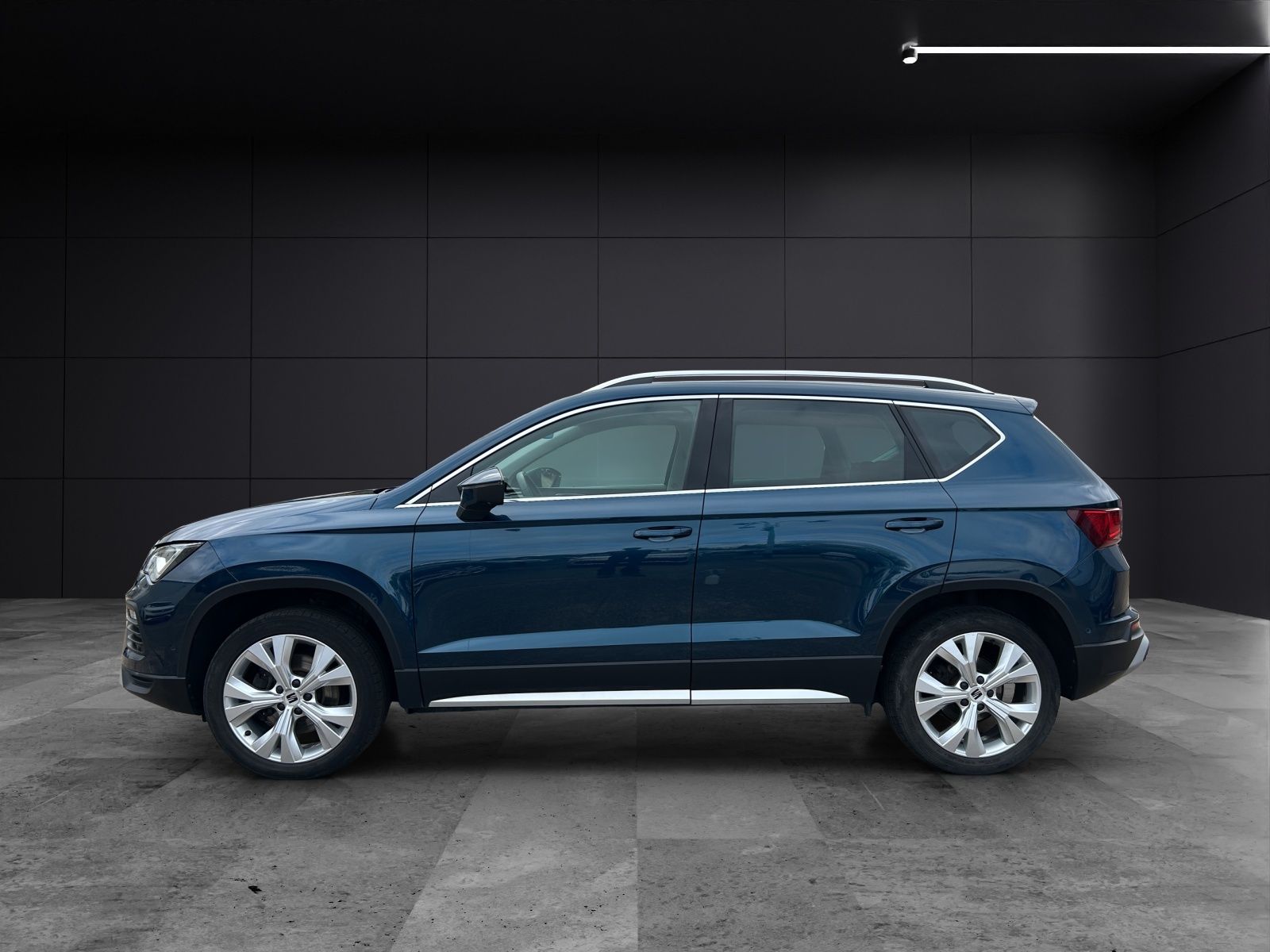 Fahrzeugabbildung SEAT Ateca TDI Xperience DSG LED AHK Navi ACC RFK SH