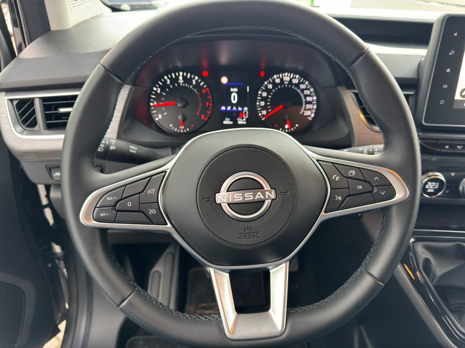 Fahrzeugabbildung Nissan Townstar Kombi 131PS 6-Gang*360°Cam*LED*NAVI*