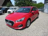 Hyundai i30 1.4 Select - Hyundai i30 Gebrauchtwagen in Kiel