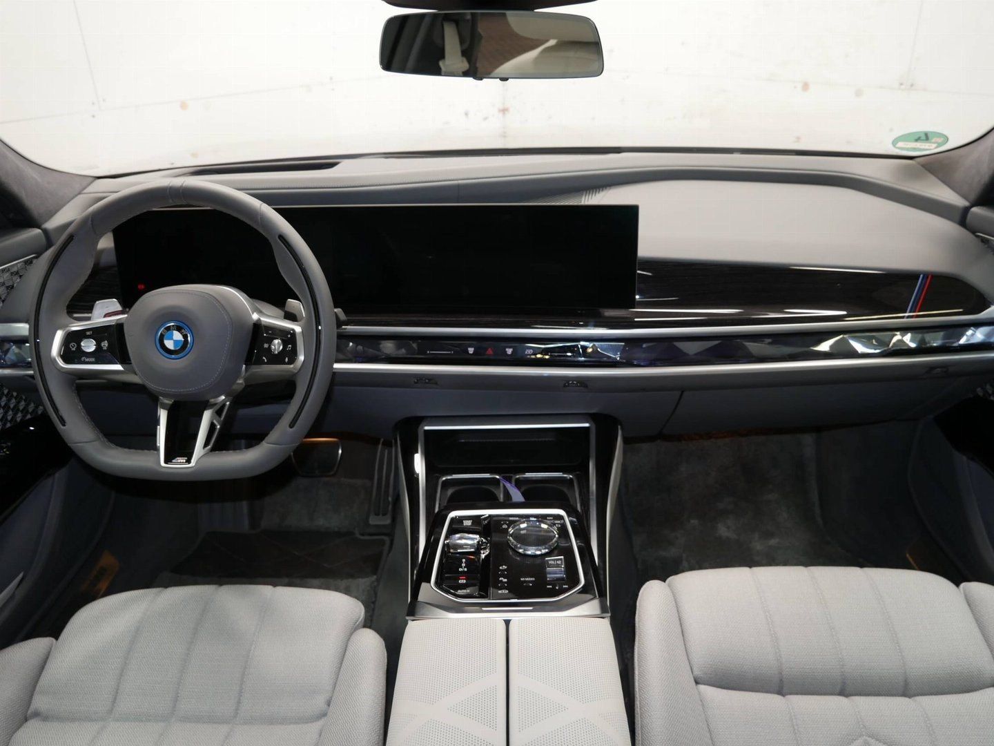 BMW 750 - Bild 7