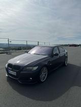 BMW 318d E90 Facelift - BMW 318 aus 2010: 318d