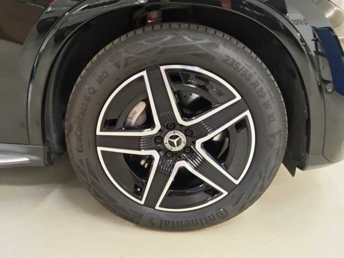 Fahrzeugabbildung Mercedes-Benz GLC200 4M AMG Advan+ DISTR Massage AHK Pano Memo