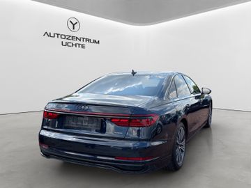Audi A8 - 7