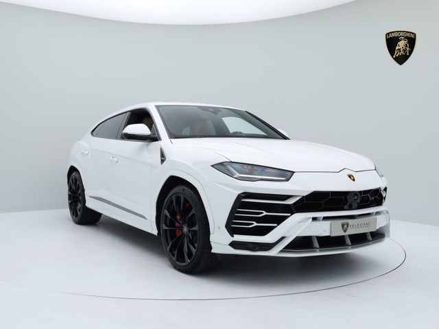 Lamborghini Urus MY22