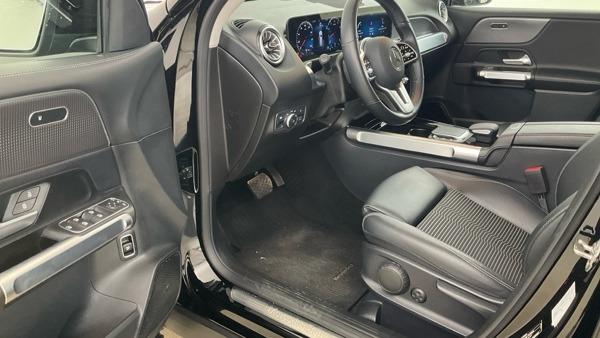 Mercedes-Benz GLB 180 NIGHT-P. 7G-DCT LED PDC RFK TWA LM AUGM.