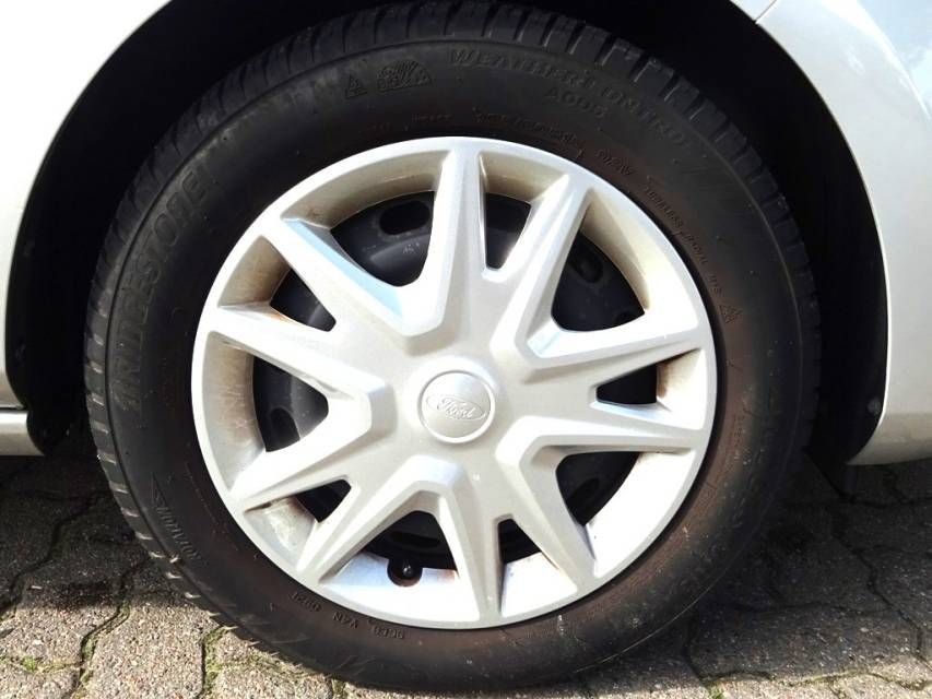 Fahrzeugabbildung Ford Fiesta  1.1 Cool & Connect ALW