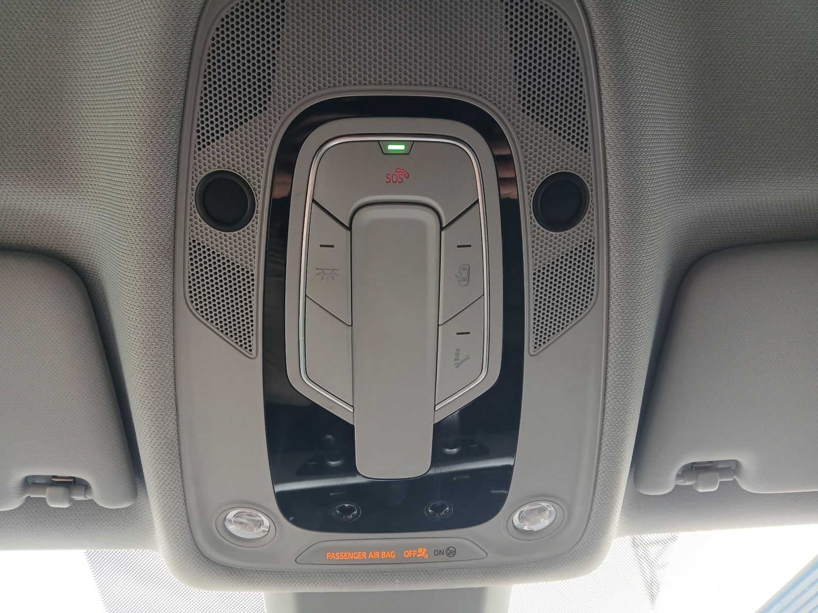 Fahrzeugabbildung Audi A4 Avant 35 TFSI  Navi GRA PDC SH LM