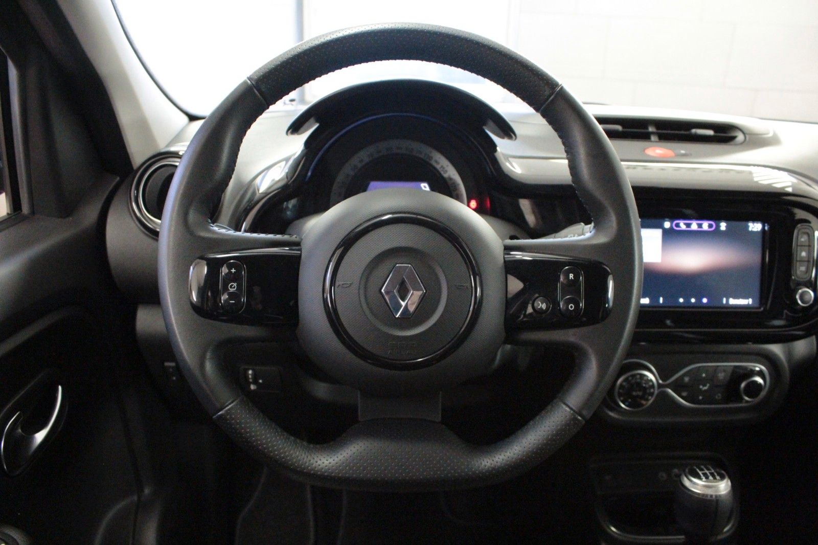 Fahrzeugabbildung Renault Twingo SCe 65 Urban Night *Easy Link*15157*