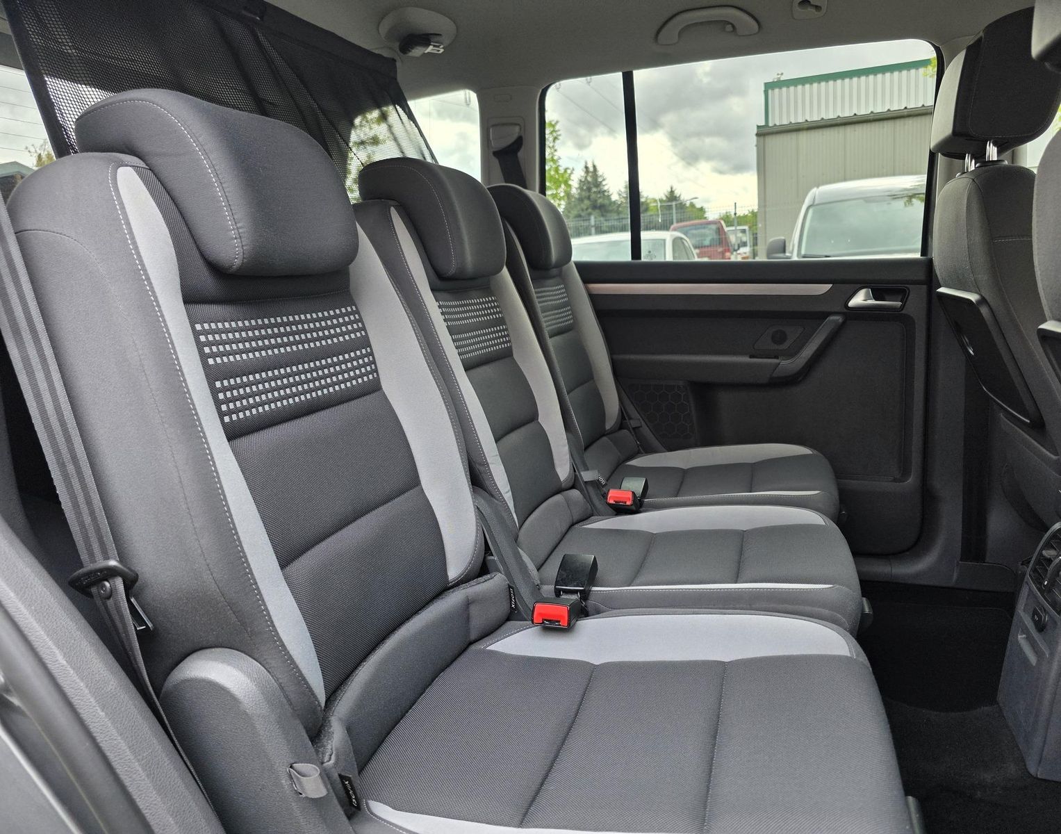 Fahrzeugabbildung Volkswagen Touran 1.6 TDI Life /Navi/Klimaauto/Park-As/Shz
