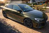 Audi Neuwertiger Audi RS3 SB Designo Oliv Metallic