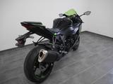 Kawasaki ZX 6 R // 2025 // 1.Hand // Schwarz // Garantie - Offers