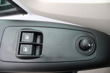 Fahrzeugabbildung Citroën Jumper Pritschenwagen DoKa 35Heavy L4 BlueHDI165