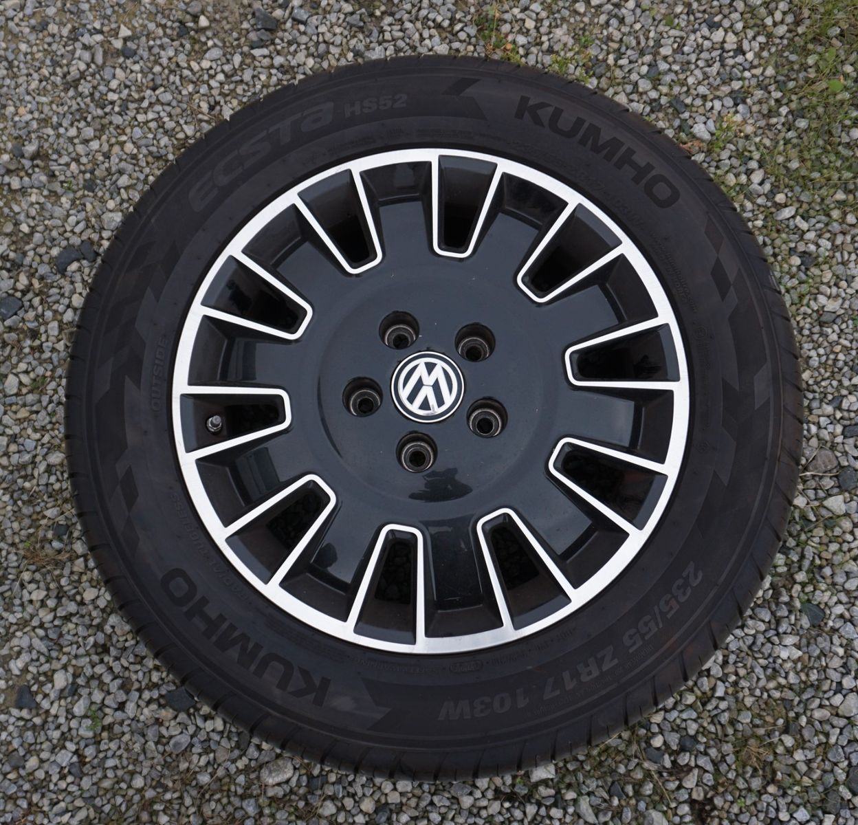 Fahrzeugabbildung Volkswagen T6 Multivan 2.0L TDI DSG Kamera Navi AHK 7 Sitze