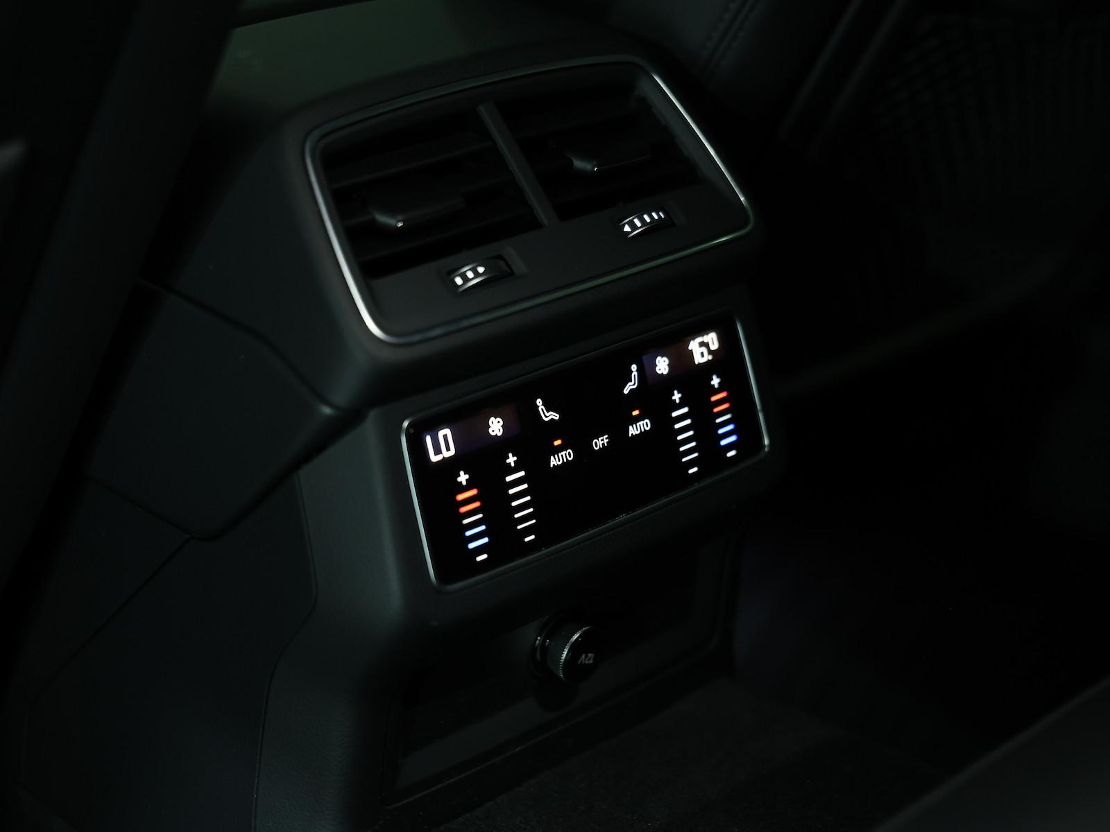 Audi A6 Avant 35 TDI S-LINE SPORT / VOLL-LEDER / LED