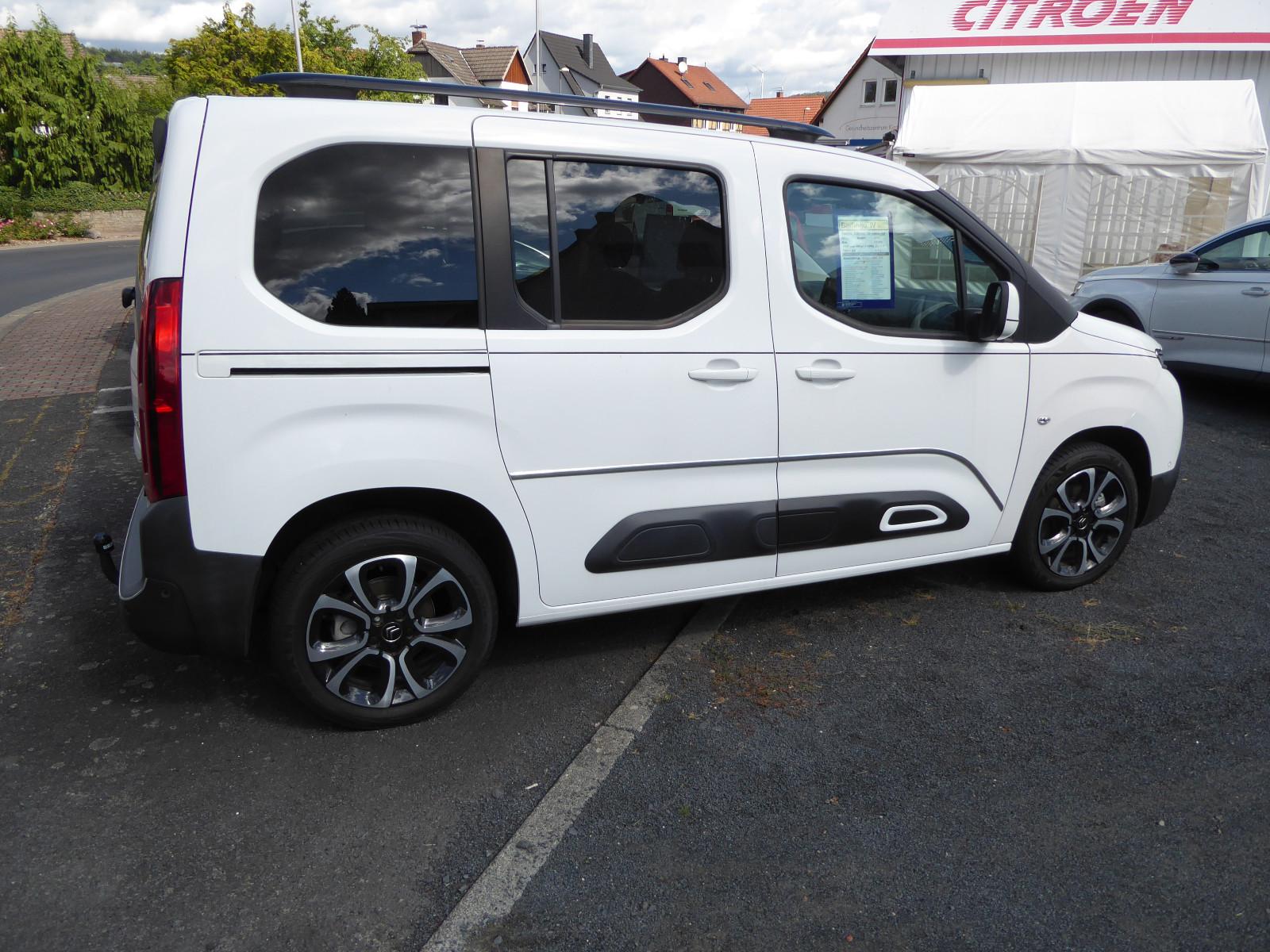 Citroën Berlingo Shine Blue HDI 131+Panorama+AHK
