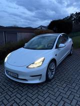 Tesla Model 3 AWD LR AHK AWD neues Modell 