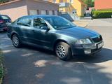 Skoda Octavia 1.6 fsi neu TÜV - Skoda Octavia aus 2005