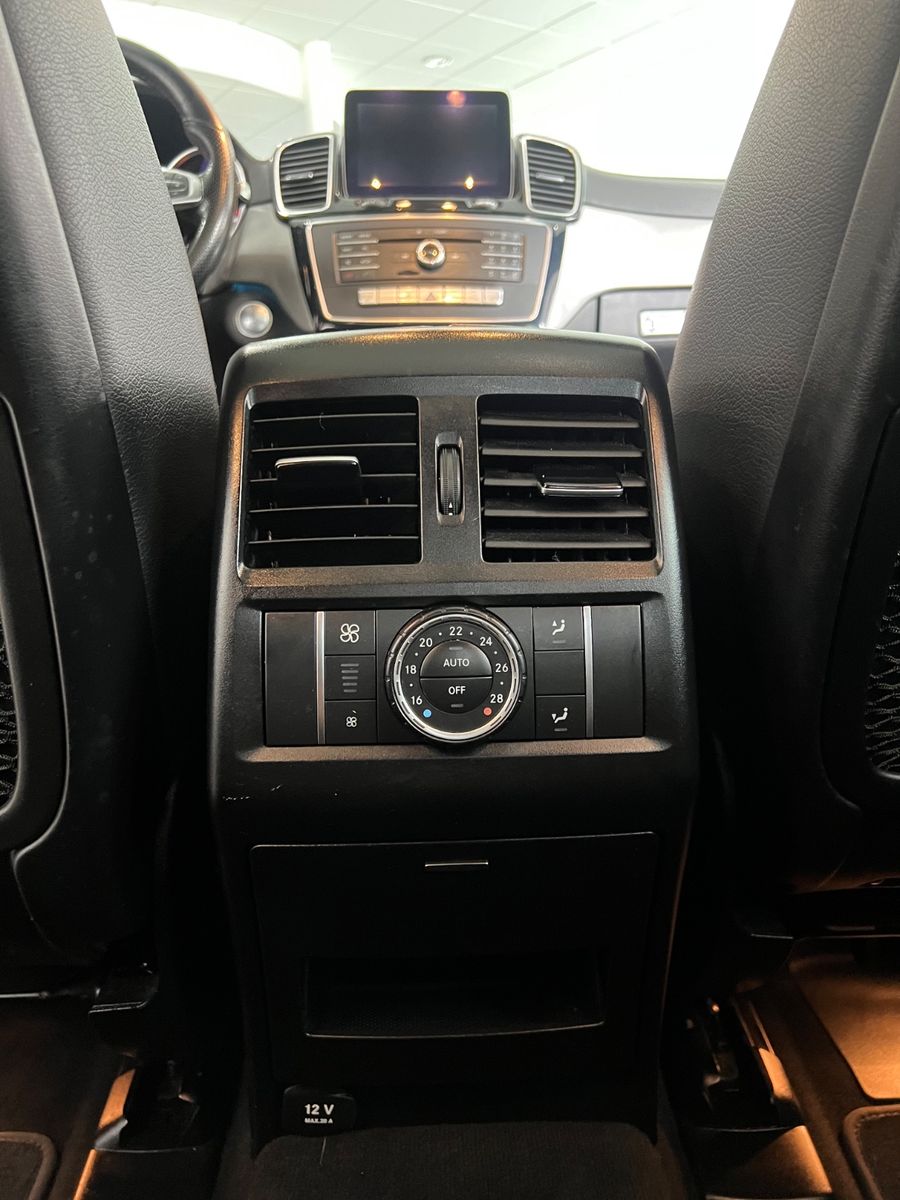 Fahrzeugabbildung Mercedes-Benz GLE 350 d Coupe 4Matic AMG LINE *PANO*360°