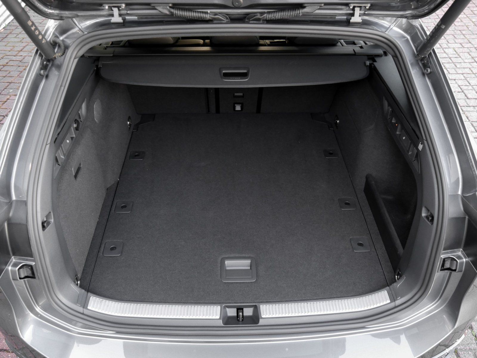 Volkswagen Passat Variant - Bild 16