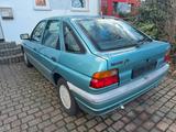 Ford Escort MK5 Ghia 1,6l - volle Historie... - Ford Escort: Mk1