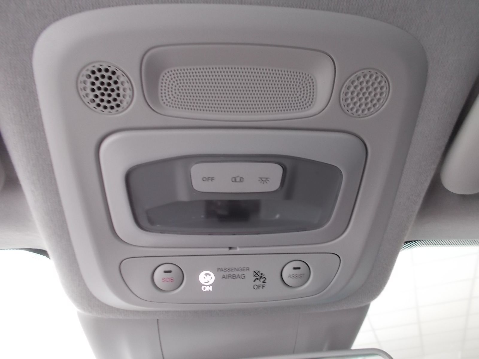 Fahrzeugabbildung Fiat 500e Red EDITION 42 kWh WENIG KILOMETER