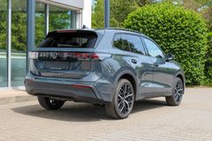 VW Tiguan 2.0 TDI/ IQ.DRIVE/ H&K/ MATRIX/ DISCOVER VW Tiguan 2.0 TDI/ IQ.DRIVE/ H&K/ MATRIX/ DISCOVER