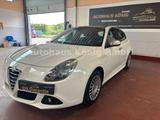 Alfa Romeo Giulietta Turismo*2.HAND*NAVI*SITZHEITZUNG* - Alfa Romeo mit Benzin-Antrieb: Limousine