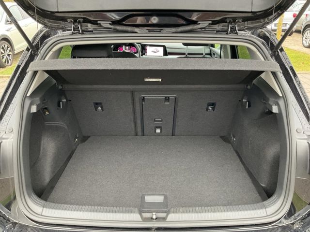 Golf 8 VIII Active 1.5 eTSI AHK-klappbar Navi Ap