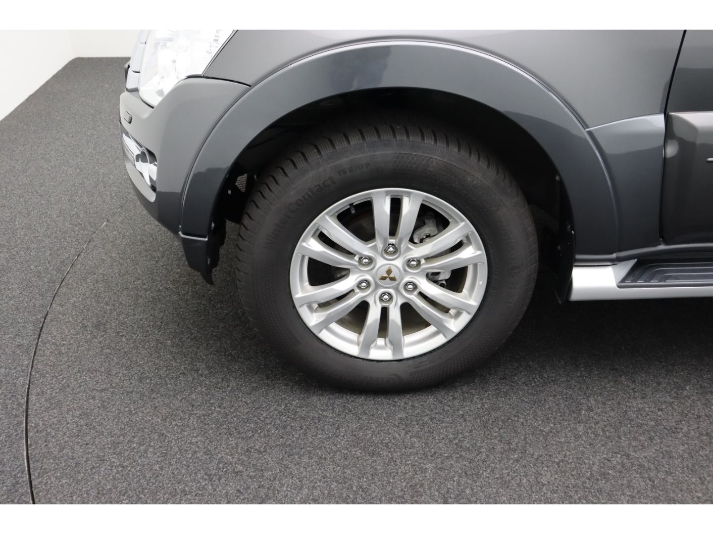 Fahrzeugabbildung Mitsubishi Pajero GLS 3,8L 4WD AHK, AppleCP, Pano, Schiebed