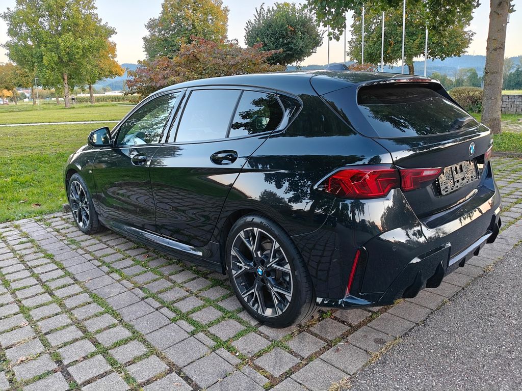 Image of BMW 120