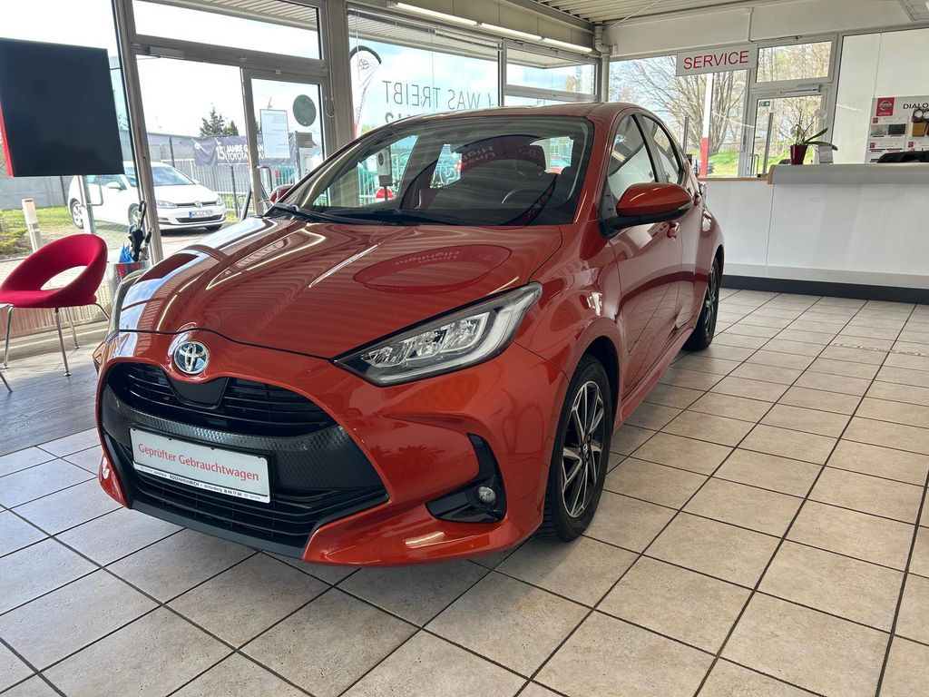 Toyota Yaris — hlavná fotografia