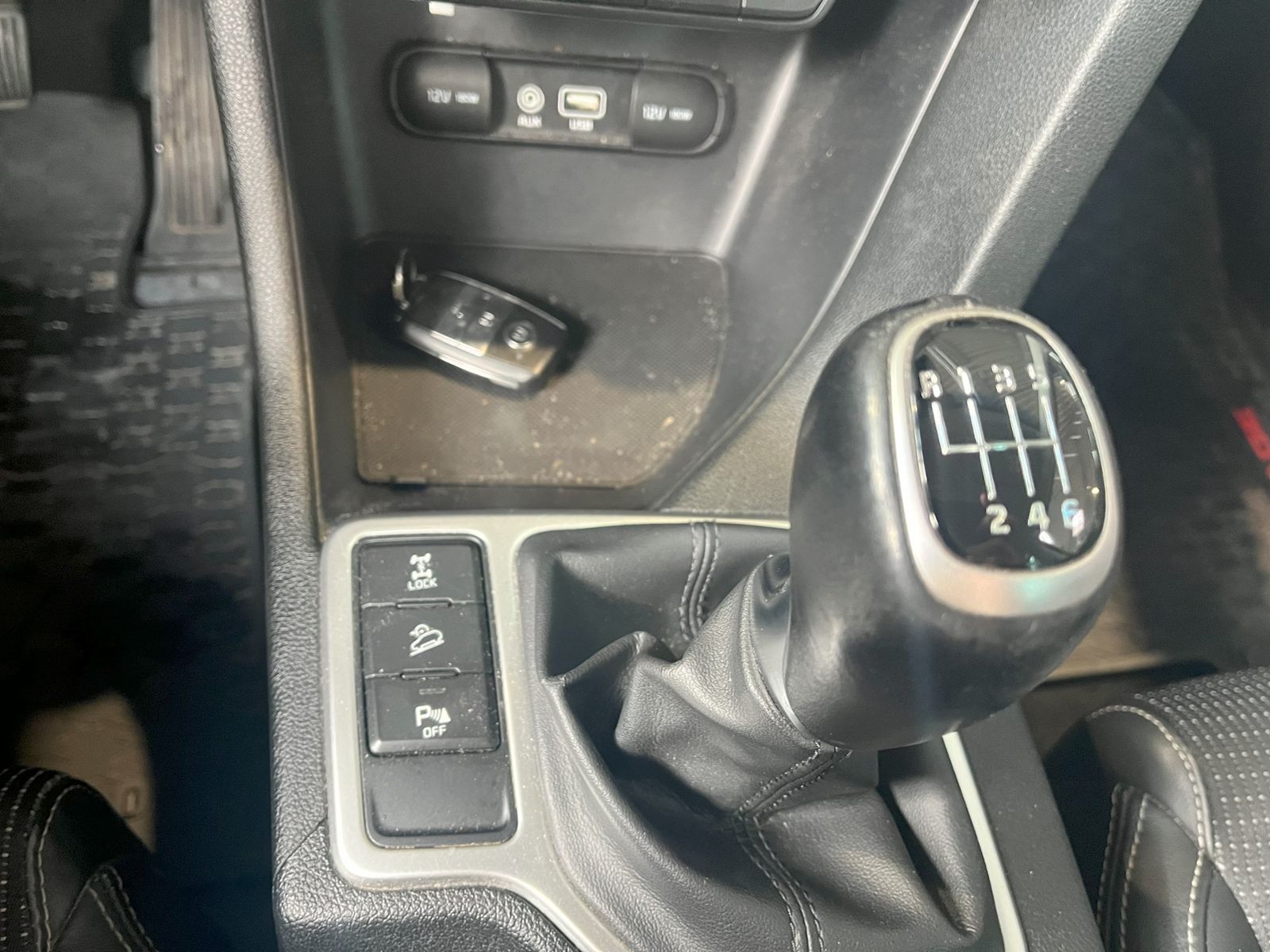 Fahrzeugabbildung Kia Sportage 2.0 CRDI AWD Spirit XEN NAV JBL 19"