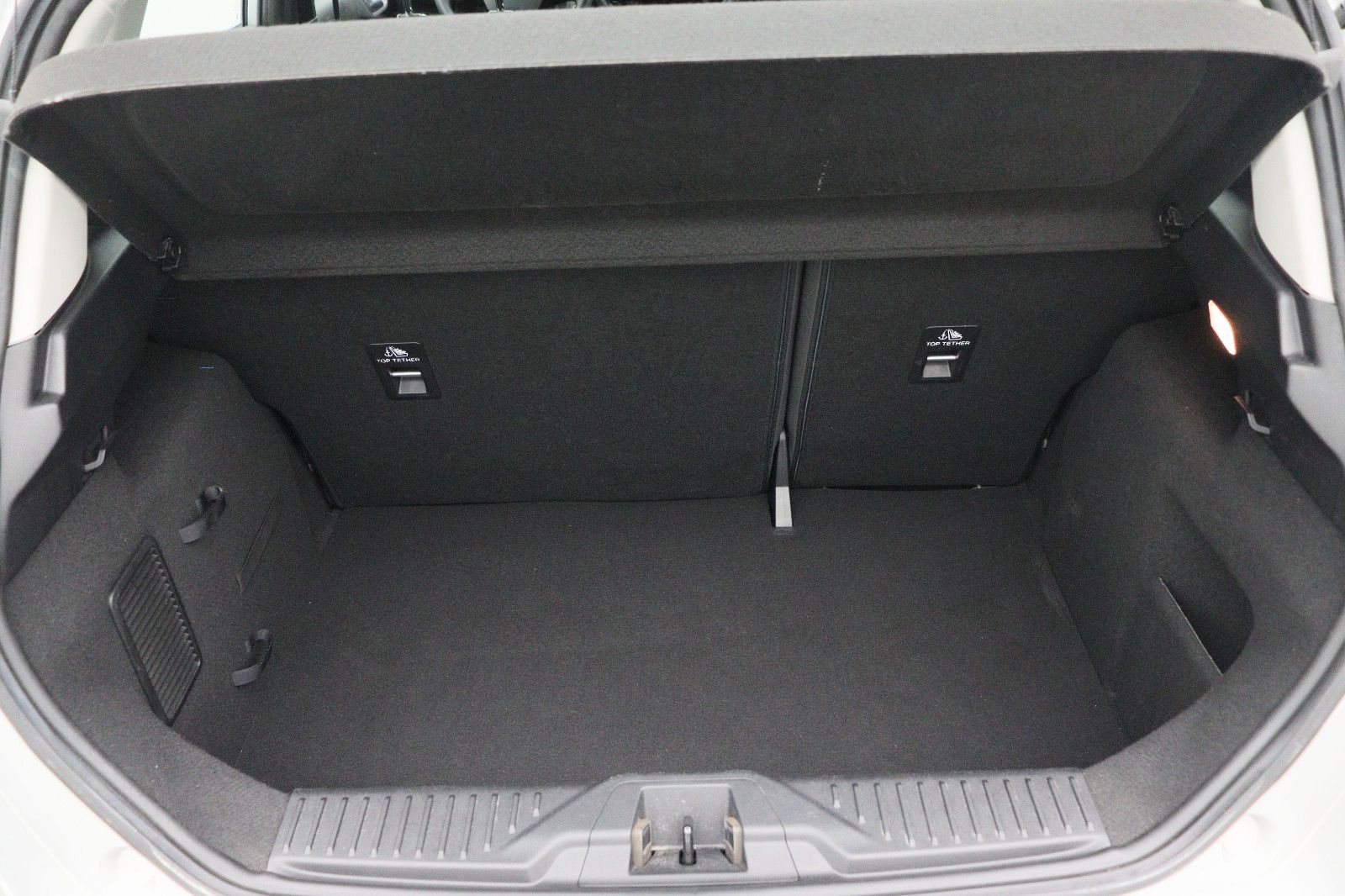 Fahrzeugabbildung Ford Fiesta 1.1 Cool & Connect  Cool & Sound-Paket
