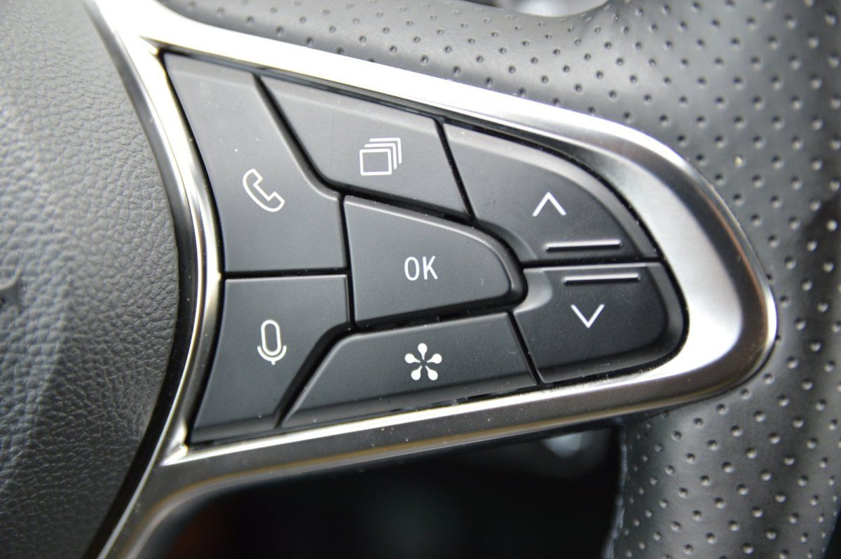 Fahrzeugabbildung Renault Captur II   Techno Winterpaket LED