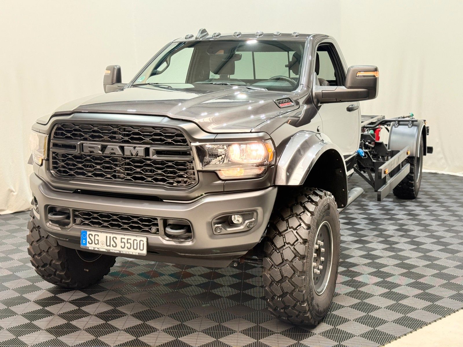 Fahrzeugabbildung Dodge RAM 5500 REG CAB Tradesman CHASSIS 2024