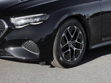 Mercedes E 200 - 12