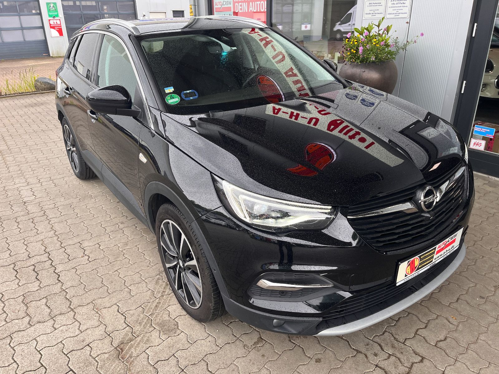 Fahrzeugabbildung Opel Grandland (X) Ultimate 1.6 Hybrid