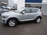 Volvo XC 40 T2 Essential 2WD - Volvo XC40 Essential mit Benzin-Antrieb