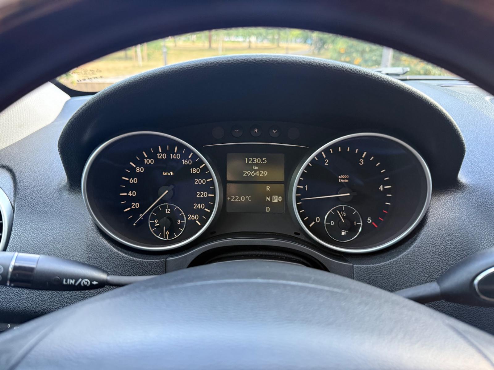 Mercedes-Benz ML 320 CDI 4Matic AMG Sportpaket/S.Belüftung/AHK