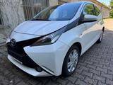 Toyota Aygo AYGO x-play touch - Toyota Aygo (X) in Mönchengladbach