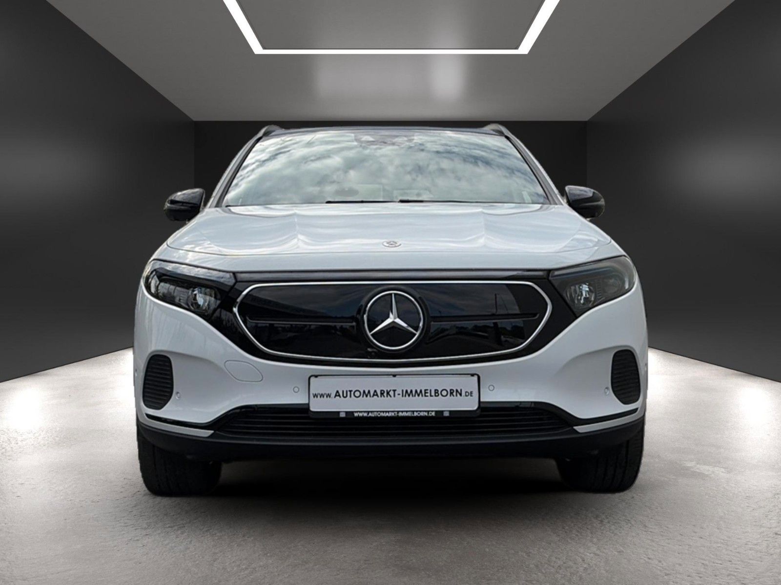 Mercedes-Benz EQA 350 4Matic SO96% Pano 360 HUD AHK Night 18 foto 9
