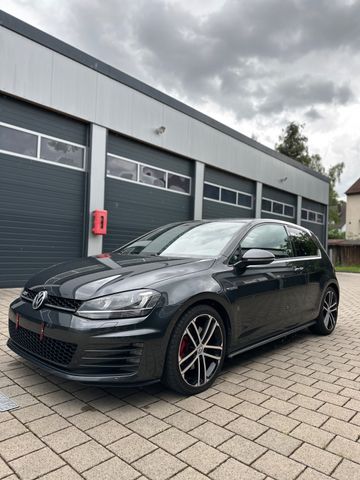 VW Golf