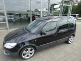 Skoda Roomster *1 HAND*PANORAMA*AHK*PDC*SHZ*STH*ALU*5T - Skoda Roomster mit Panoramadach