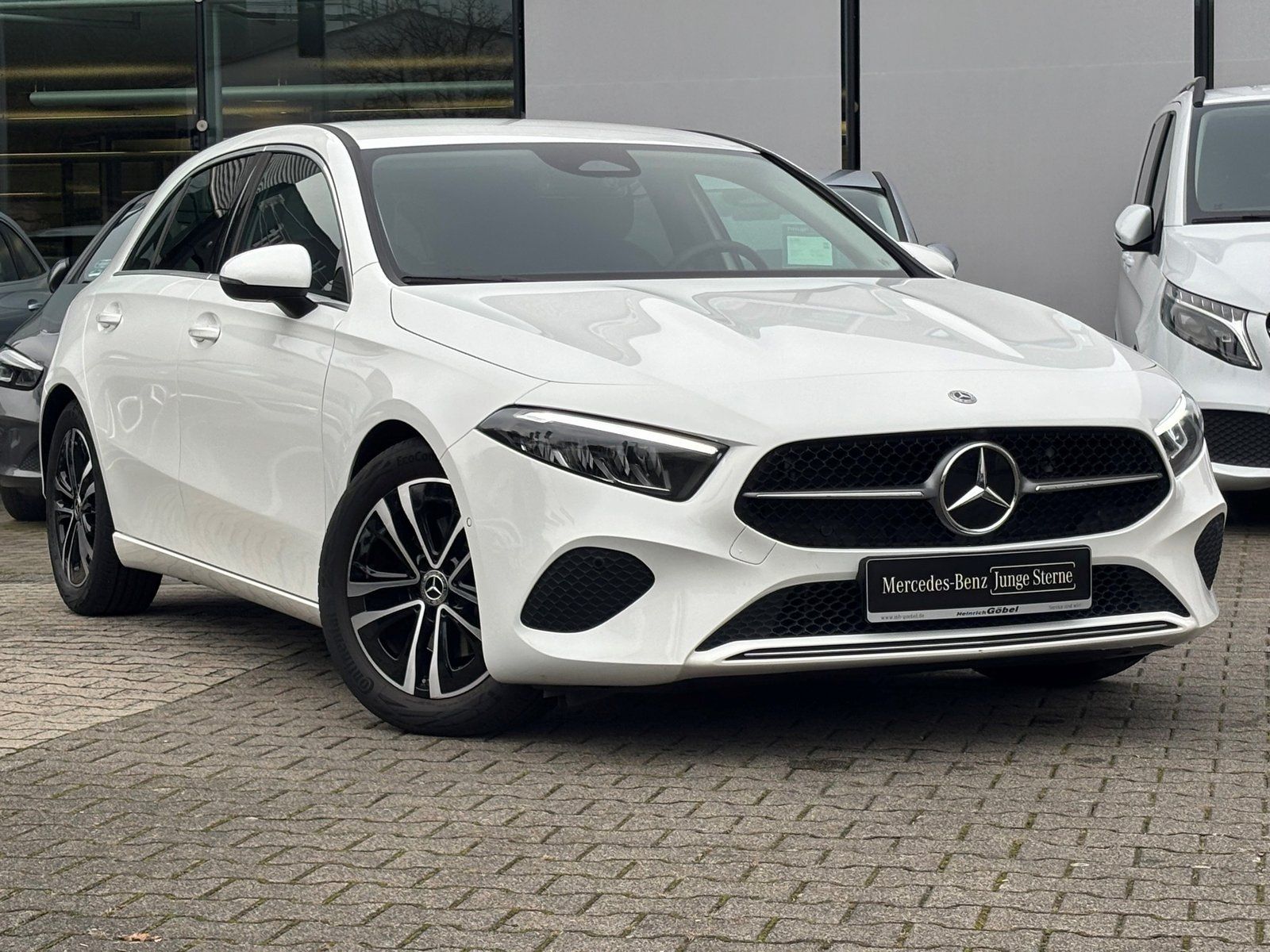 Fahrzeugabbildung Mercedes-Benz A 180 PROGRESSIVE*LED*KAMERA*SPURHALTE*