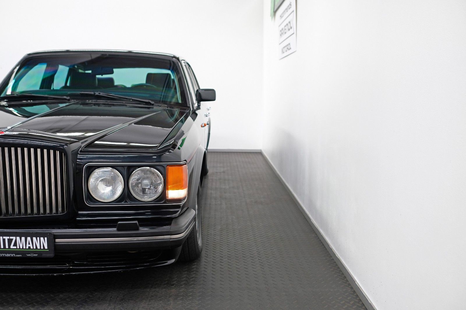 Fahrzeugabbildung Bentley TURBO R | B7 PANZERUNG | SONDERANFERTIGUNG